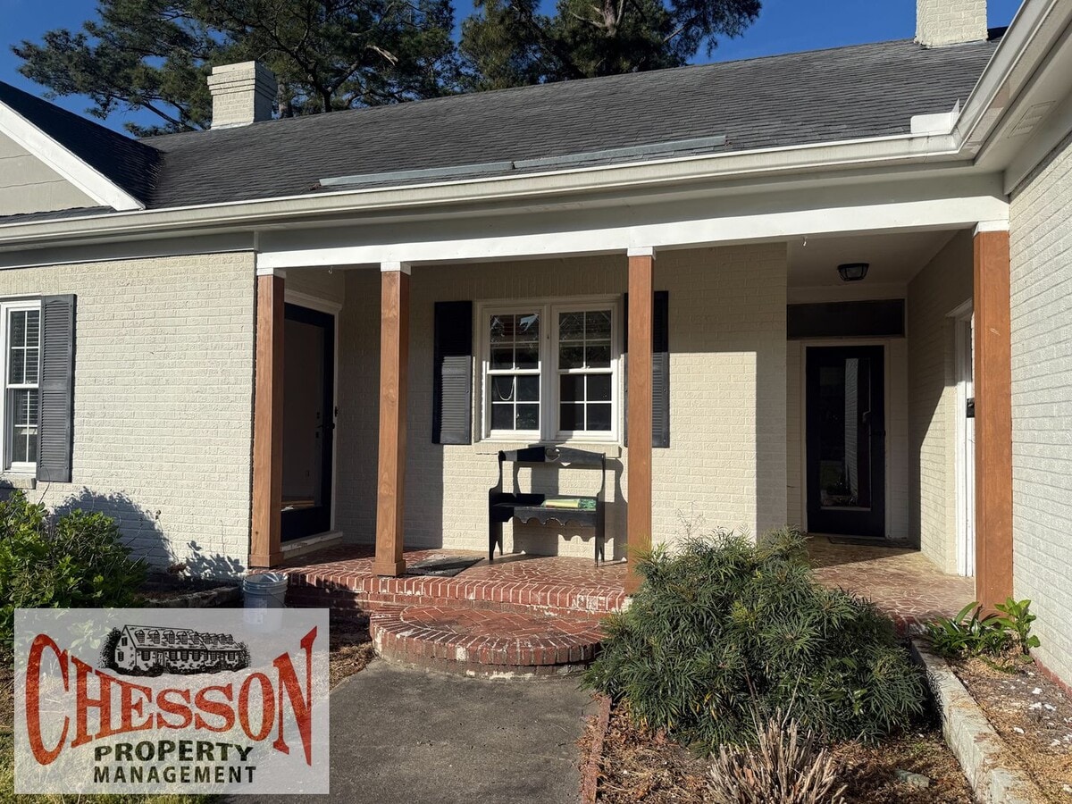 Photo - 1129 Branch St NW