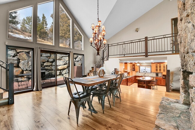 Photo - 1177 Hyland Dr