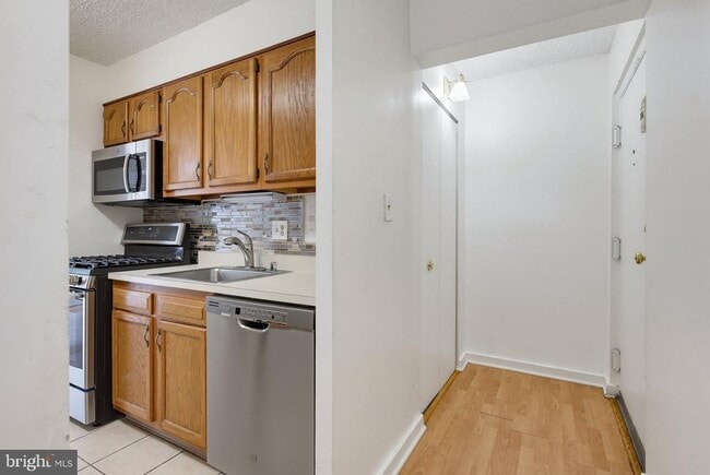 5911 Tamar Dr Unit 6 R30