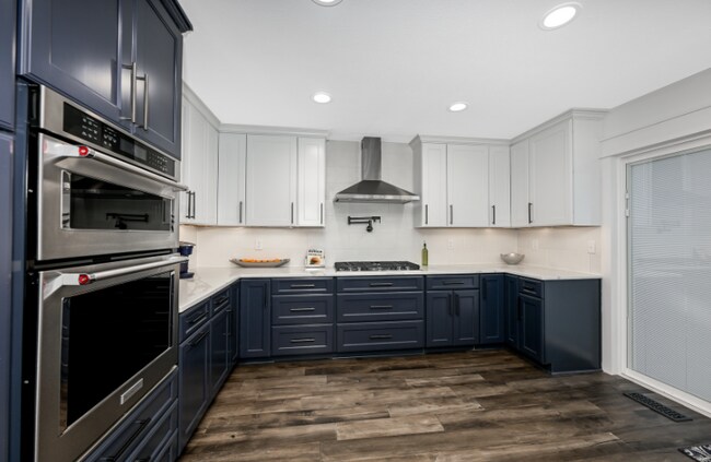 Photo - 3695 Englewood Dr