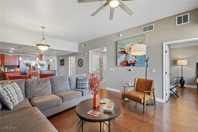 Building Photo - 150 S Las Vegas Blvd Unit 1114