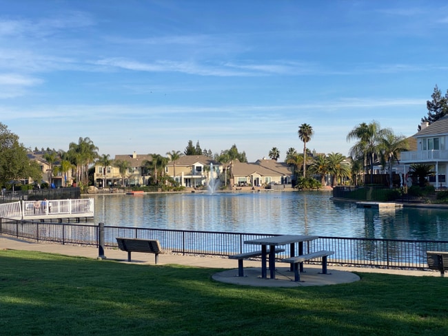 Photo - 1042 Tulloch Dr