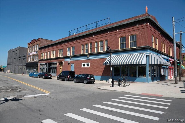 Photo - 1363 E Fisher Fwy