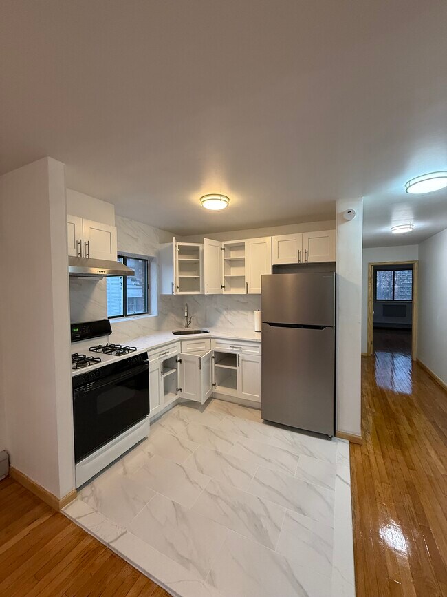 Photo - 59-09 48th Ave Unidad 3