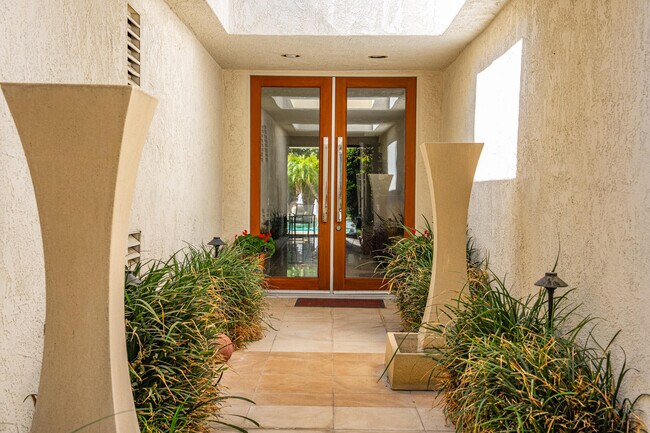 52 Princeton Dr