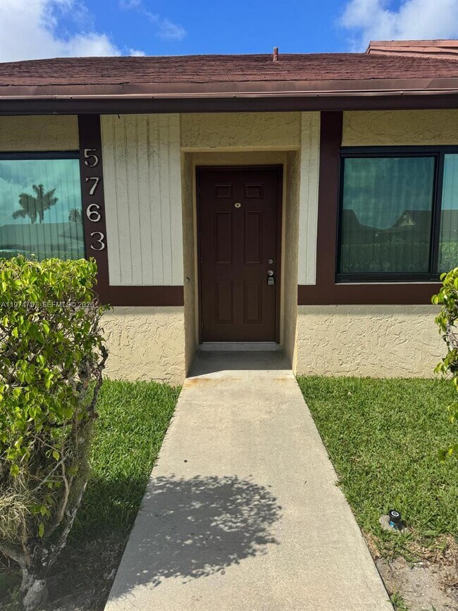 Photo - 5763 N Park Rd