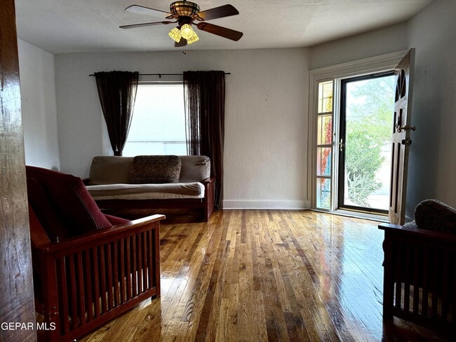 Photo - 611 New York Ave