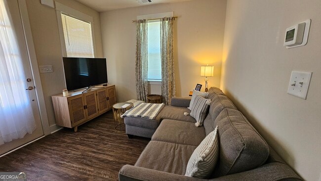 Photo - 2467 Smith Rd