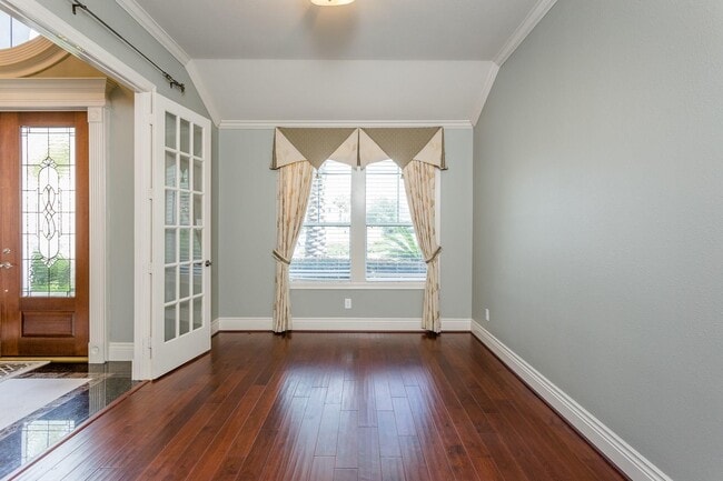5243 Harvest Bend Ct