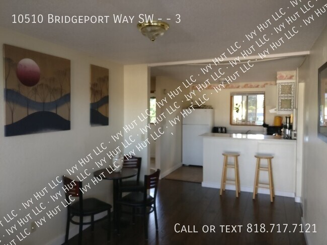 Photo - 10510 Bridgeport Way SW Unidad 3