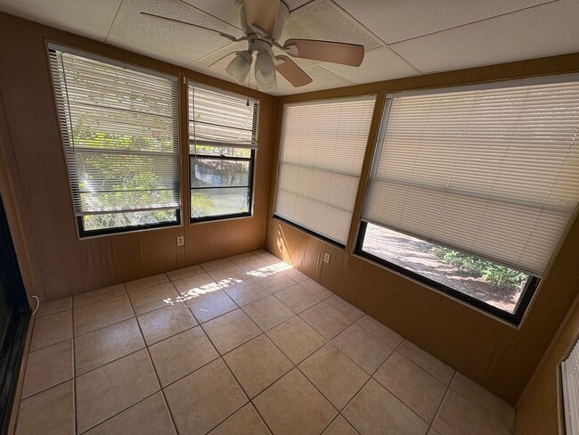 Photo - Tavares 1 Bed 1 Bath Waterfront Mobile Home Unit 8