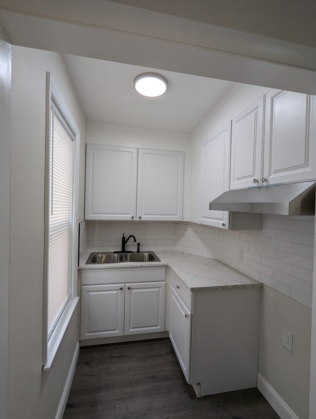 Photo - 47 Cumerford St Unit #1