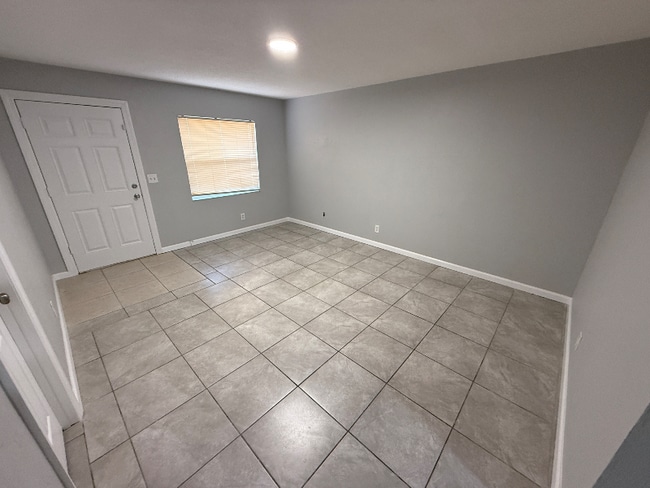 Photo - 908 Lora St Unit A