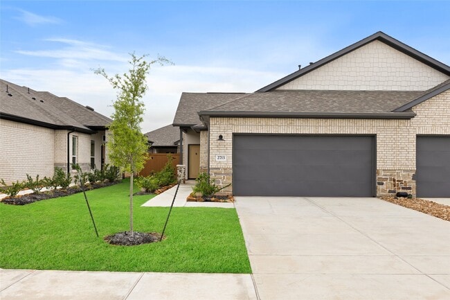 Photo - 2711 Sunrise Breeze Dr