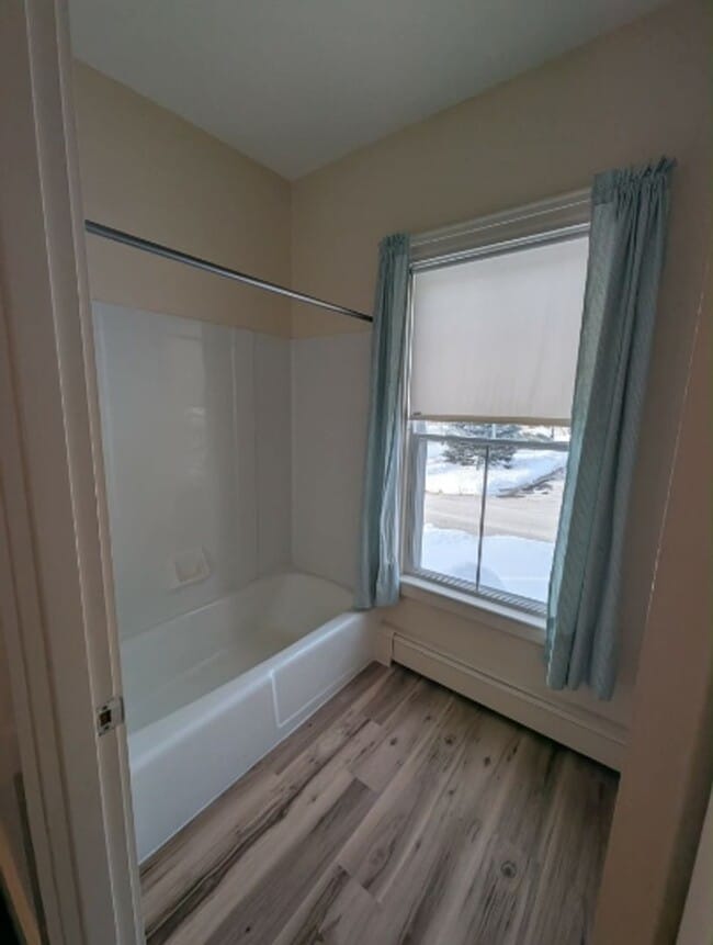 Photo - 145 Center St Unidad A