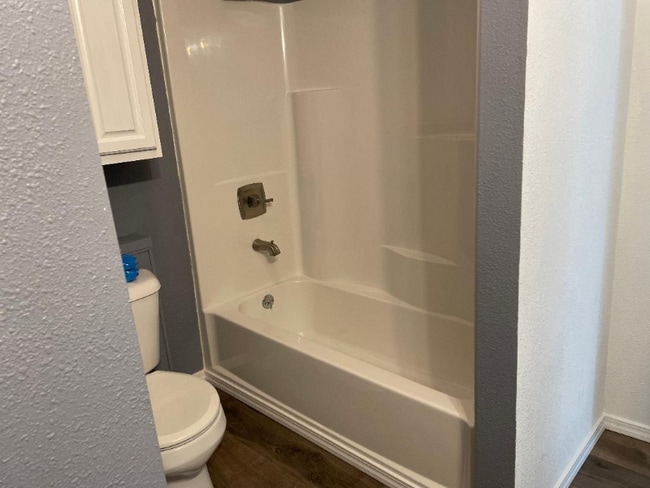Photo - 1106 N 60th Ave