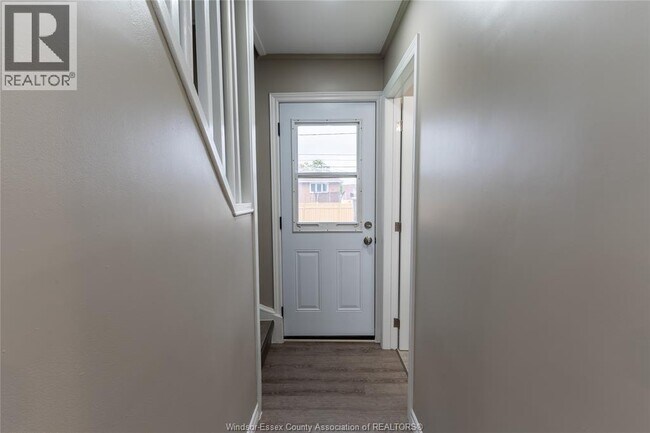 Photo - 1951 Larkin Rd