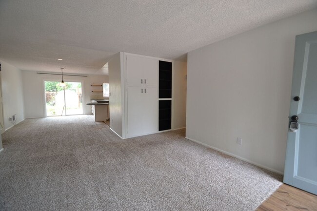 Photo - 3106 Gomer Ave