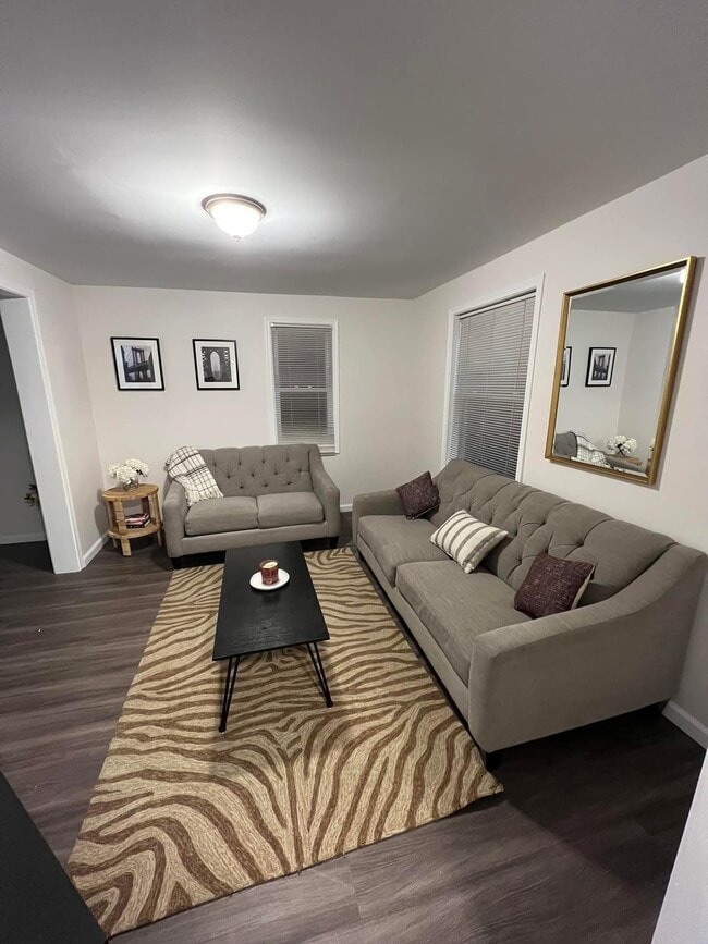 Photo - 17 Heather St