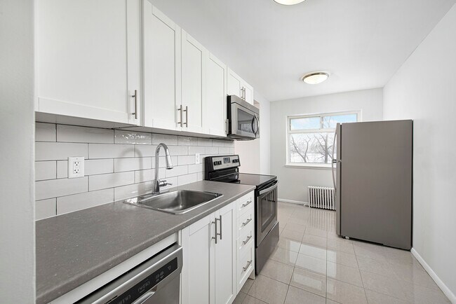 Building Photo - 15 Craigton Drive