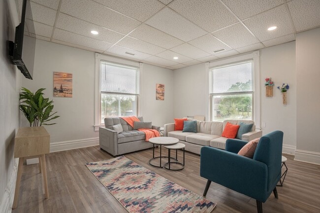 Photo - 731 S 7th St