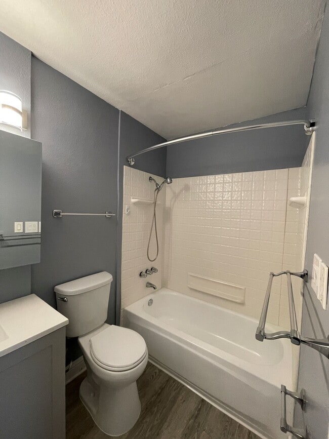 Photo - Capitol Manor Apartments