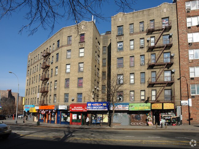 Photo - 255-271 W Kingsbridge Rd Apartments