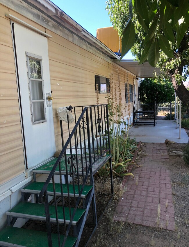 Photo - 6012 Cypress Ave