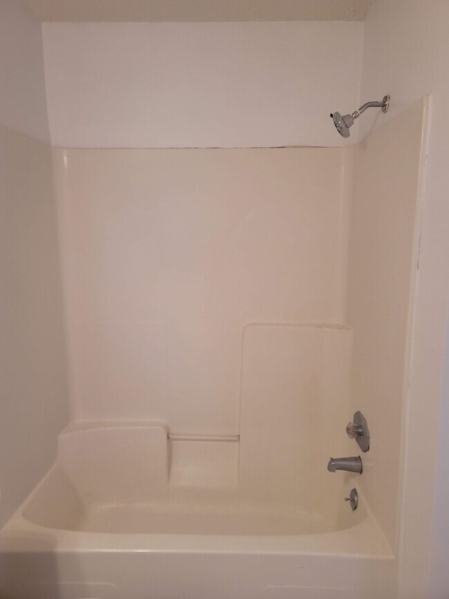 Photo - 610E MITCHELL