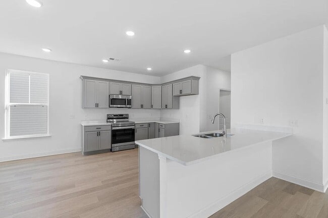 Photo - MOVE-IN SPECIAL!!!! One Month Free Rent! D...