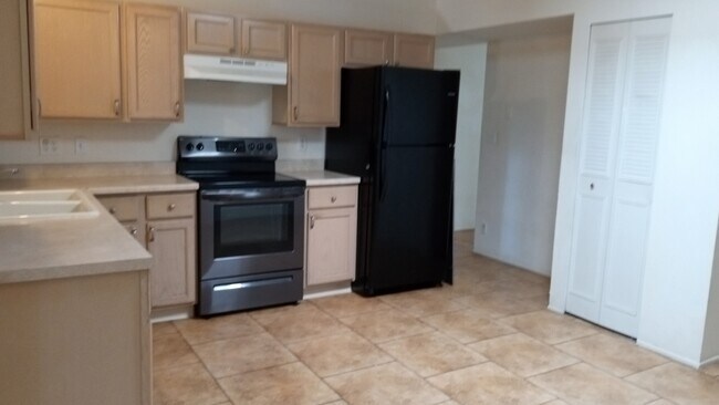 Kitchen - 5071 S Cherry Ave Townhome