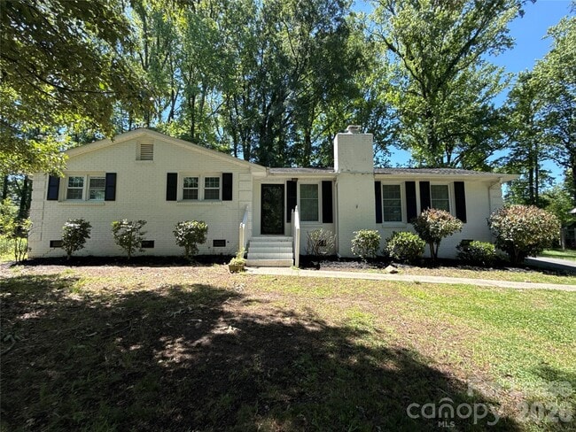 Building Photo - 5710 Charing Pl