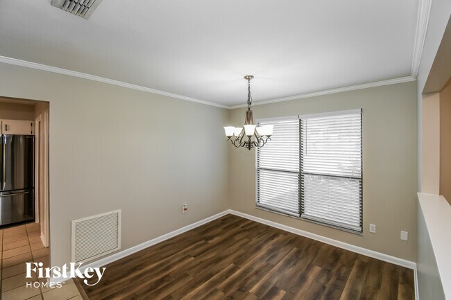 Photo - 10849 Knottingby Dr