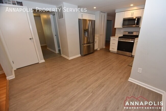 Photo - 528 Bay Green Dr