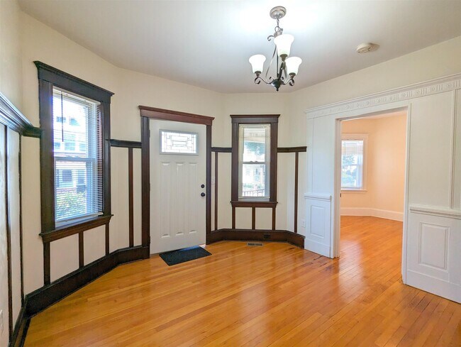 Photo - 108 W Quincy St Unit 1