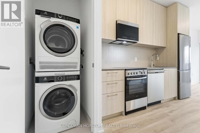 Photo - 7437 Kingston Rd Unit 316