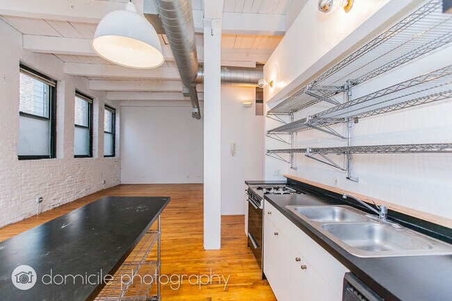 Photo - 3312 N Ravenswood Ave Unit 3