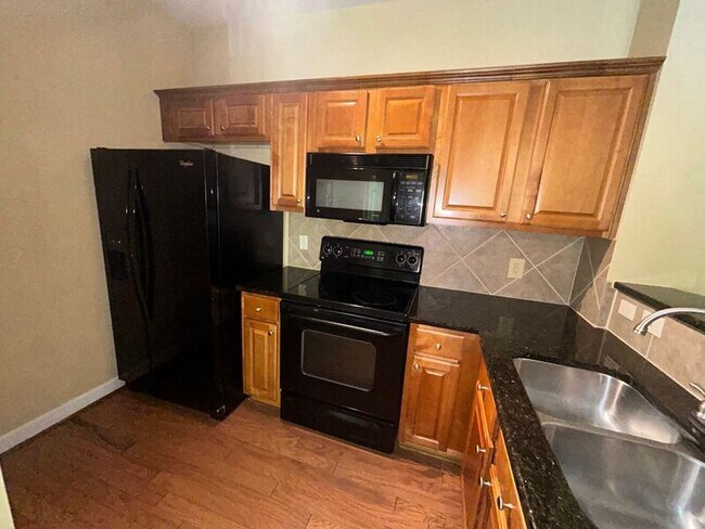 Photo - 119 Sterling Oaks Dr