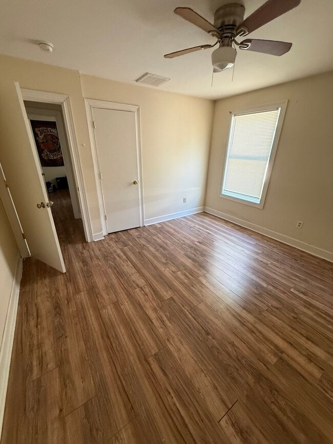 Photo - 621 Golfview Dr