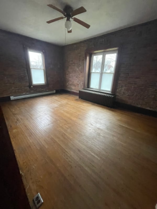 Photo - 133 Defiance Ave Unit Front