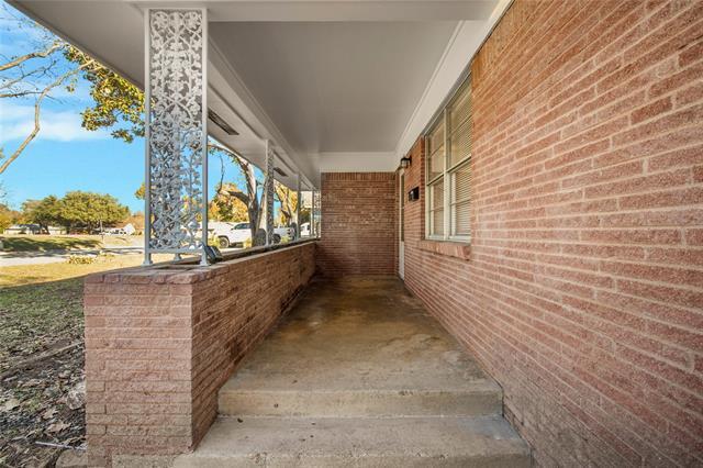 Photo - 1618 University Dr