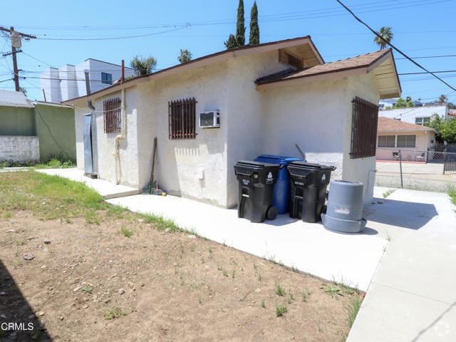 Building Photo - 5359 Navarro St Rental