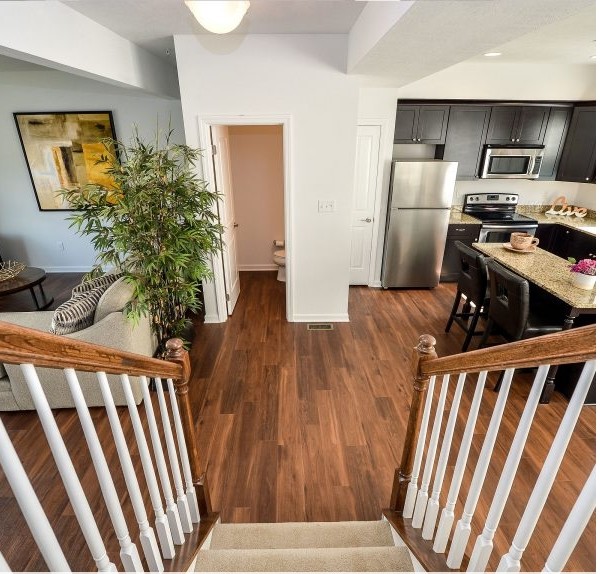 Photo - Highland Village