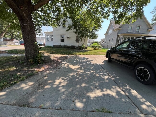Photo - Newly Updated 2nd Floor 2 Bed/1 Bath Duplex Apartment