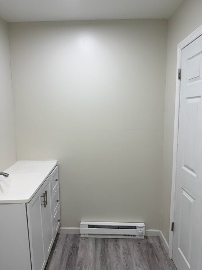 Photo - 1020 W Market St Unit Apt 1