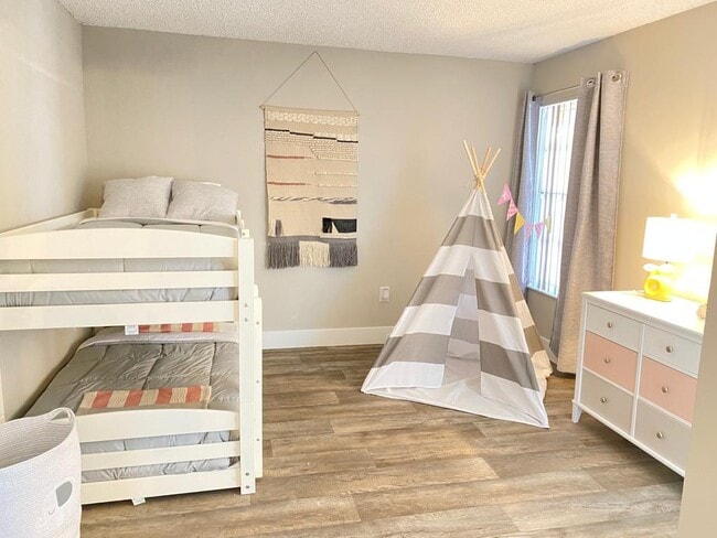 Photo - The Landings at Pembroke Lakes