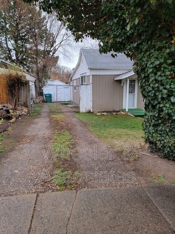 1071 Sullivan Dr