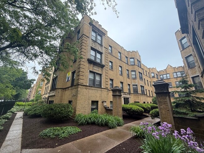 Photo - 7351 N Damen Ave Unit 19