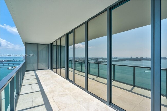 Building Photo - 788 NE 23rd St Unit 3302 Rental
