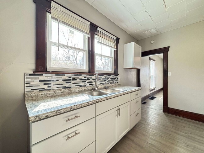 Photo - 30-32-32 Lagonda Ave Unit 30